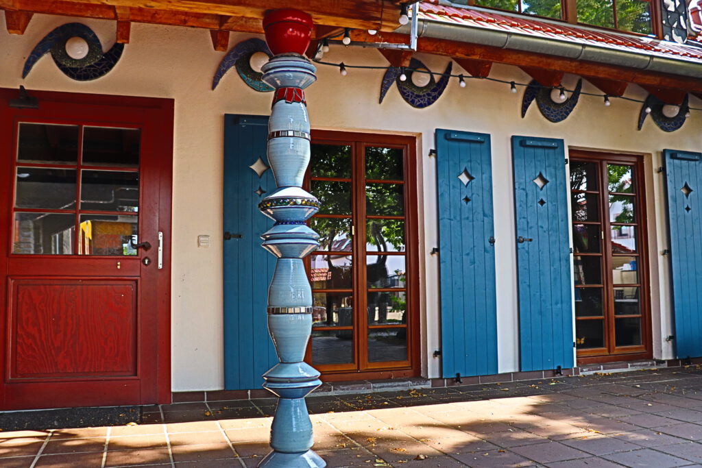 Terrassenbereich vor Restaurant da mé im Faselstall Biebesheim